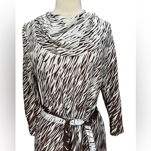 1970s ILGWU Poly Cowl Dress w/Matching Belt - Picture 2 of 7